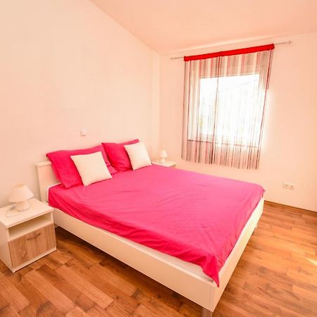 Apartmani Lukic Vir Dış mekan fotoğraf