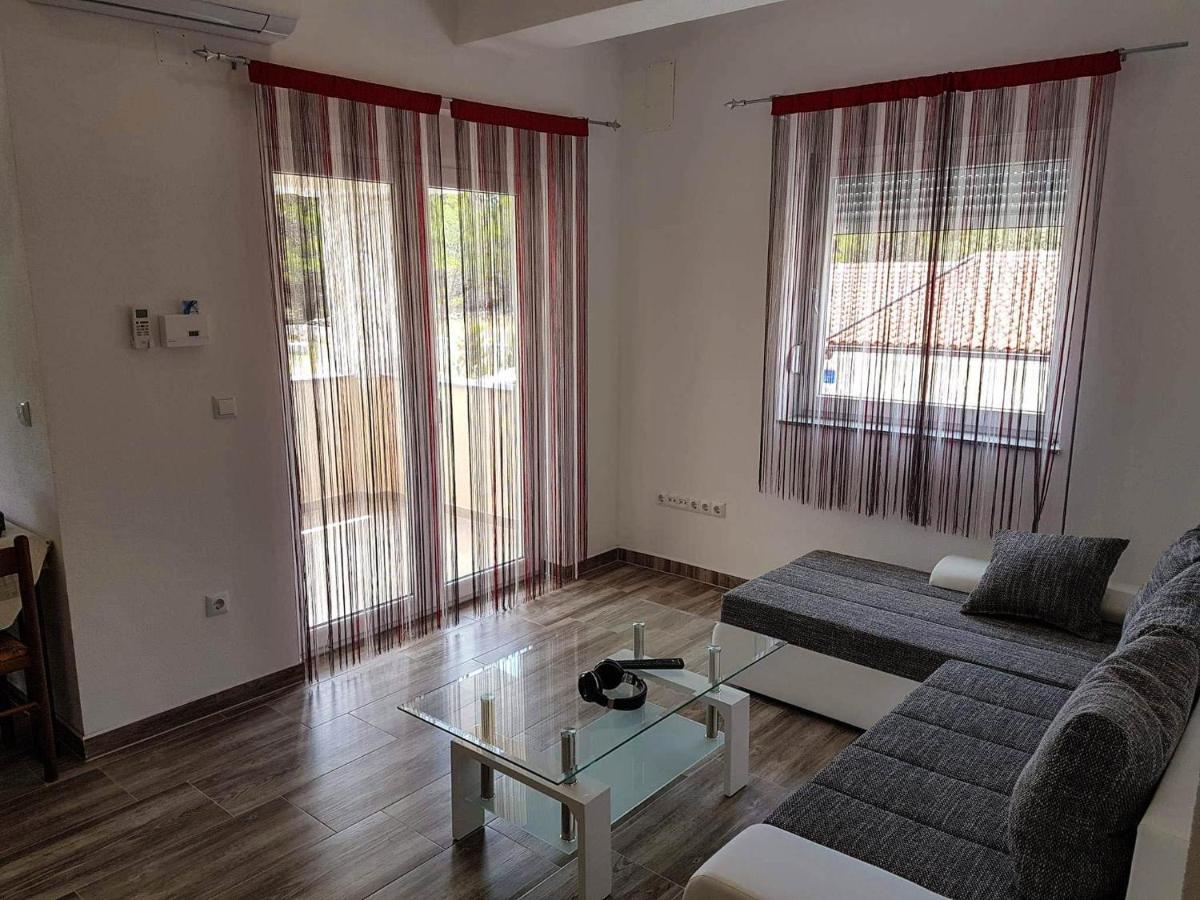 Apartmani Lukic Vir Dış mekan fotoğraf