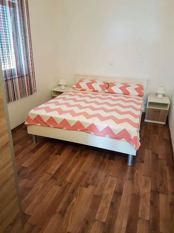 Apartmani Lukic Vir Dış mekan fotoğraf